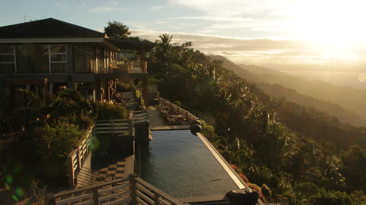 The Oriental Luxury Suites Alfonso Extérieur photo