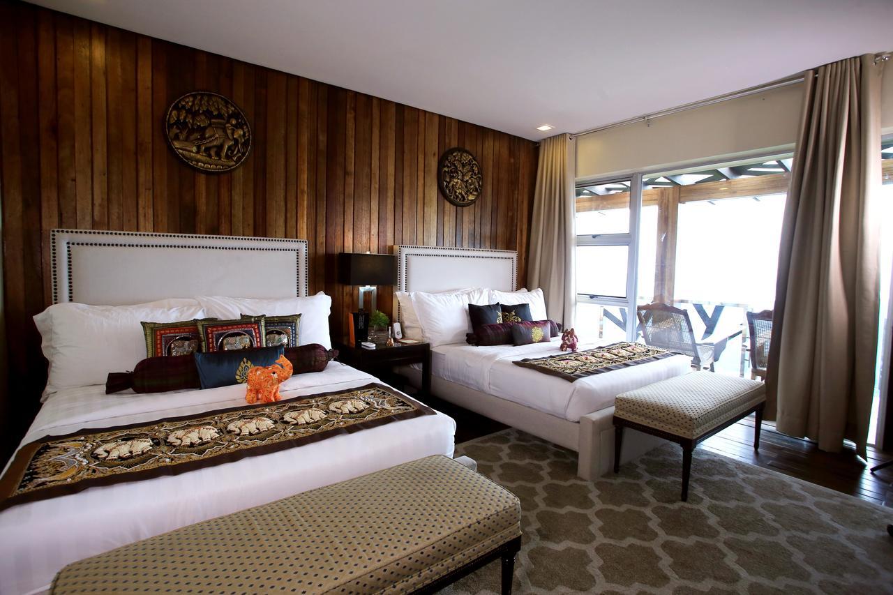 The Oriental Luxury Suites Alfonso Extérieur photo